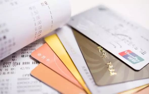 首卡怎么选？以下方面当优先！