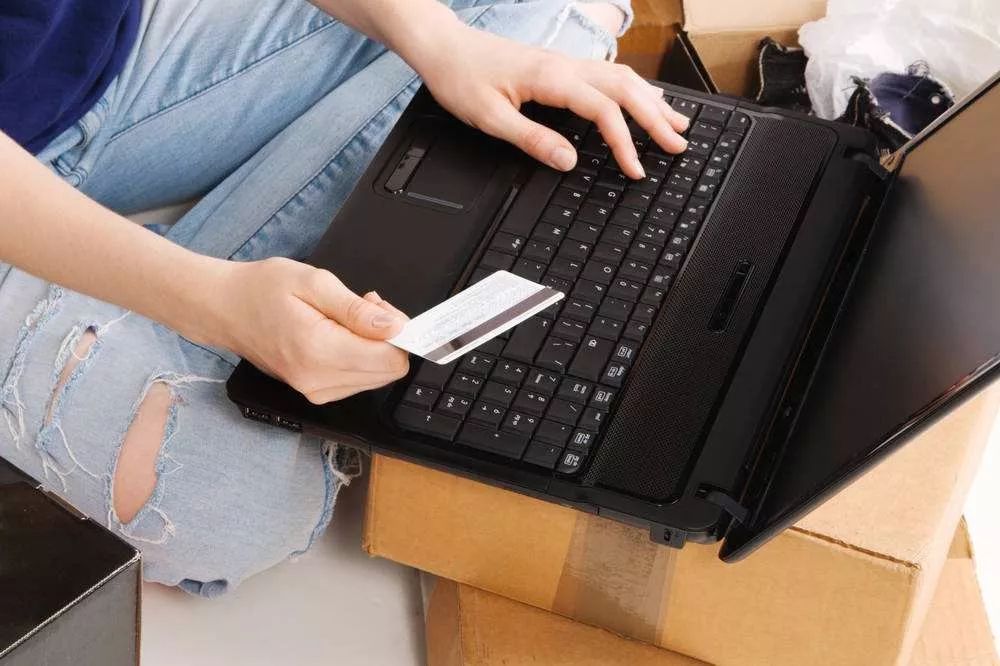 再当征信小白你就危险了！知道这些关键时刻能拿出钱来